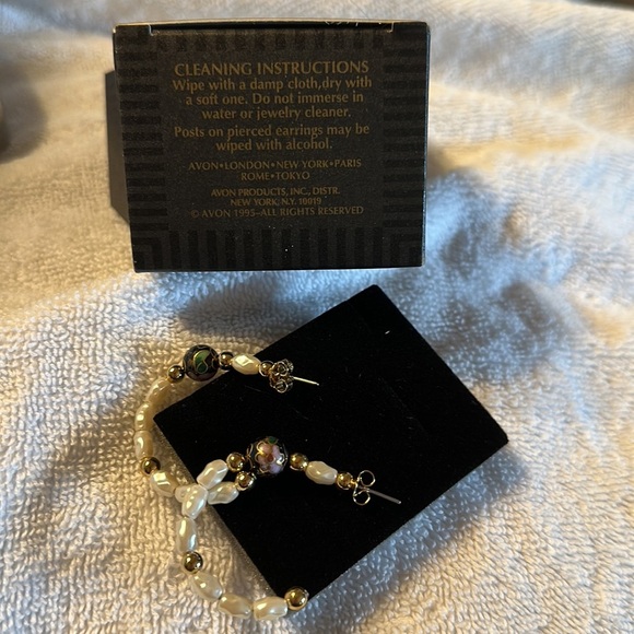 Avon Vintage 1995 Nestled Cloisonné Pierced Earrings - Picture 3 of 7